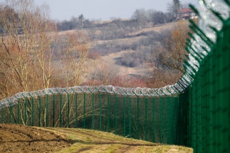 ΕΕ: Η κράτηση ανθρώπων σε ανεπίσημους χώρους κράτησης αποτελεί «σκόπιμη τακτική» για την αποφυγή ελέγχου ΕΕ: Η κράτηση ανθρώπων σε ανεπίσημους χώρους κράτησης αποτελεί «σκόπιμη τακτική» για την αποφυγή ελέγχου