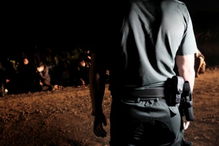 Λετονία: Προσφύγισσες/-ες και μετανάστριες/-ες κρατούνται αυθαίρετα, βασανίζονται και αναγκάζονται να επιστρέψουν «εθελοντικά» στις χώρες τους