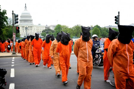 Γκουαντάναμο: Οι ΗΠΑ πρέπει να γυρίσουν την πλάτη τους στο διεθνές σύμβολο της αδικίας