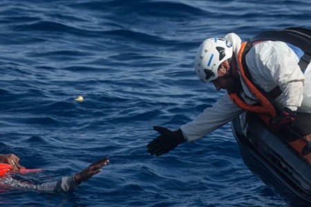 ΕΕ: Οι ηγέτες πρέπει να διορθώσουν το «διαλυμένο σύστημα» που αφήνει ανθρώπους να χάνονται στη θάλασσα