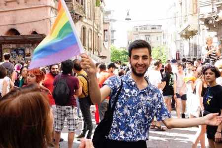 Τουρκία: Αδικαιολόγητη και εκτεταμένη αστυνομική βία στο Pride στην Κωνσταντινούπολη Τουρκία: Αδικαιολόγητη και εκτεταμένη αστυνομική βία στο Pride στην Κωνσταντινούπολη