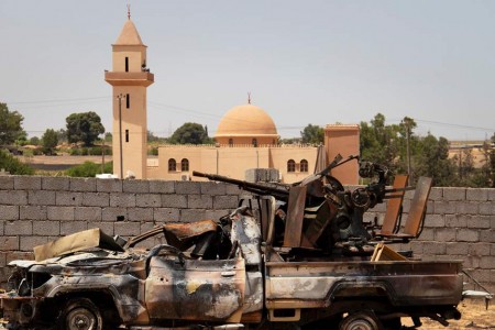 Λιβύη: Πολίτες εν μέσω ανταλλαγής πυρών ενώ ένοπλες ομάδες μάχονται για την Τρίπολη