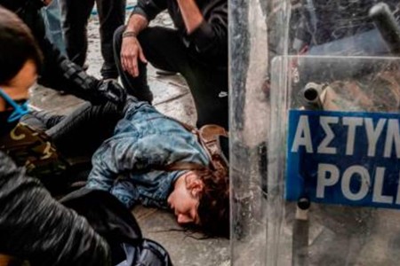 Κύπρος: Η αστυνομική βία πρέπει να διερευνηθεί και να αρθεί η καθολική απαγόρευση της ειρηνικής διαδήλωσης 