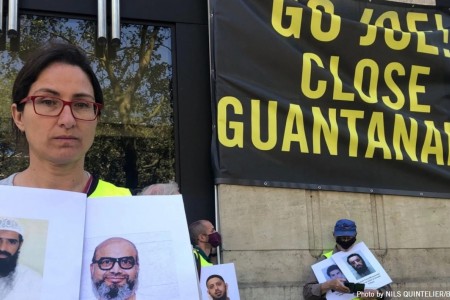 20 χρόνια μετά, η κυβέρνηση των ΗΠΑ συνεχίζει να διαιωνίζει σοβαρές παραβιάσεις των ανθρώπινων δικαιωμάτων στη φυλακή Γκουαντάναμο