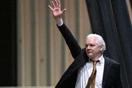 Ηνωμένο Βασίλειο/ΗΠΑ: Ο αγώνας για την ελευθερία του τύπου συνεχίζεται καθώς ο Assange φτάνει σε συμφωνία με τις αμερικανικές αρχές