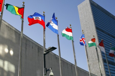 Παγκοσμίως: Τα κράτη πρέπει να διαπραγματευτούν μια ισχυρή συνθήκη για τα εγκλήματα κατά της ανθρωπότητας μετά από σημαντικό ψήφισμα