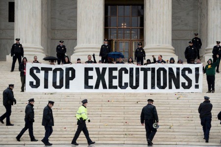 Παγκοσμίως: Τα κράτη μέλη του ΟΗΕ πλησιάζουν στην απόρριψη της θανατικής ποινής ως νόμιμης ποινής βάσει του διεθνούς δικαίου