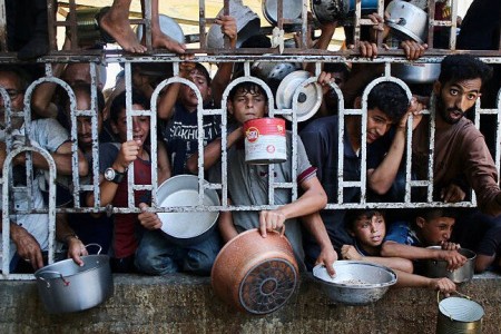 Καθώς η μαζική λιμοκτονία εξαπλώνεται σε όλη τη Γάζα, οι συνάδελφοί μας και όσα άτομα βοηθάμε αποδυναμώνονται όλο και περισσότερο
