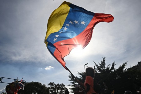 Παγκοσμίως: Η Διεθνής Αμνηστία εκφράζει ανησυχίες για τα ανθρώπινα δικαιώματα μετά τις στρατιωτικές ενέργειες των ΗΠΑ στη Βενεζουέλα