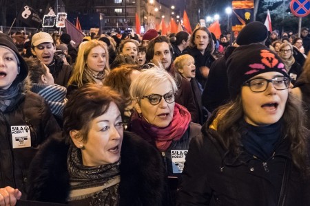 Γυναίκες στην Πολωνία: «Χρειαζόμαστε τη στήριξή σας και τη χρειαζόμαστε τώρα»
